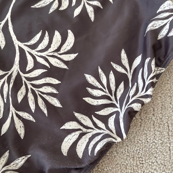 Albion One-Shoulder Leaf Print Swim Set - Picture 4 of 6